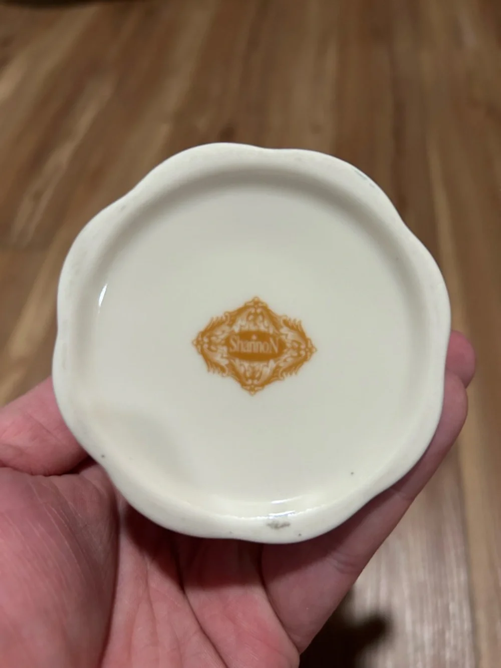 N/A elegant white